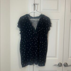 Torrid Black and White Floral Print top - Size 2